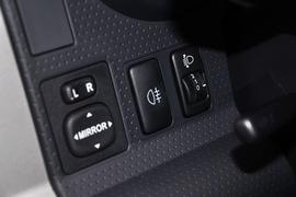 2013款丰田FJ酷路泽