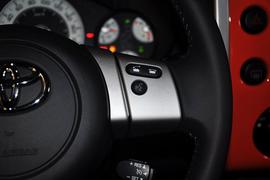 2013款丰田FJ酷路泽