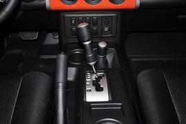 2013款丰田FJ酷路泽