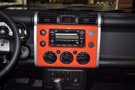 2013款丰田FJ酷路泽