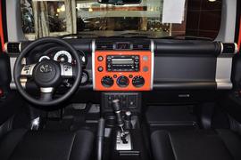 2013款丰田FJ酷路泽