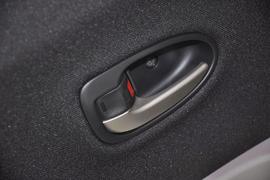 2011款丰田雅力士1.6GS自动锐动版到店实拍