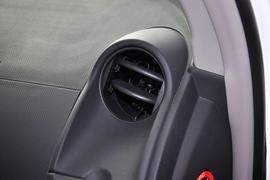 2011款丰田雅力士1.6GS自动锐动版到店实拍