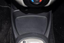 2011款丰田雅力士1.6GS自动锐动版到店实拍