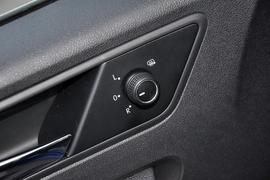 2013款一汽大众全新捷达1.6L自动豪华型