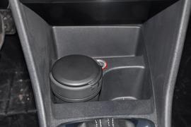 2013款一汽大众全新捷达1.6L自动豪华型