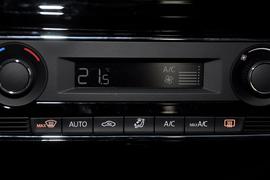 2013款一汽大众全新捷达1.6L自动豪华型