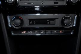 2013款一汽大众全新捷达1.6L自动豪华型