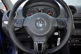 2013款一汽大众全新捷达1.6L自动豪华型