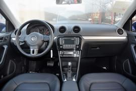 2013款一汽大众全新捷达1.6L自动豪华型
