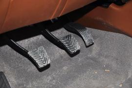 2013款华泰宝利格1.8T手动两驱智尊版