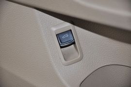 2013款大众全新宝来1.6L手自一体舒适型