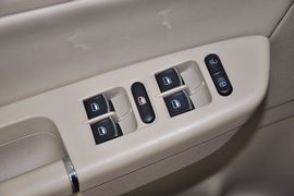 2013款大众全新宝来1.6L手自一体舒适型