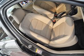2013款大众全新宝来1.6L手自一体舒适型