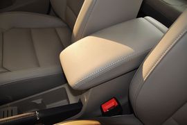 2013款大众全新宝来1.6L手自一体舒适型