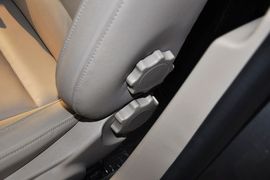 2013款大众全新宝来1.6L手自一体舒适型