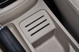 2013款大众全新宝来1.6L手自一体舒适型