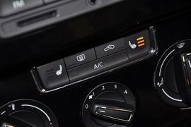 2013款大众全新宝来1.6L手自一体舒适型