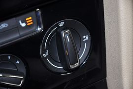 2013款大众全新宝来1.6L手自一体舒适型