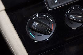 2013款大众全新宝来1.6L手自一体舒适型
