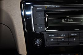 2013款大众全新宝来1.6L手自一体舒适型
