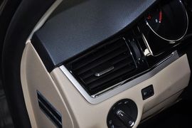 2013款大众全新宝来1.6L手自一体舒适型