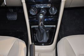 2013款大众全新宝来1.6L手自一体舒适型