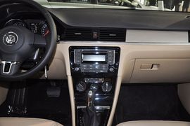 2013款大众全新宝来1.6L手自一体舒适型