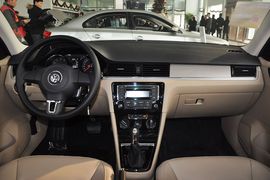 2013款大众全新宝来1.6L手自一体舒适型
