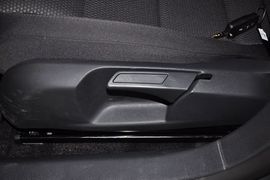 2012款大众高尔夫1.4TSI手动舒适型
