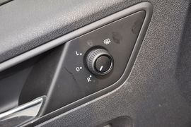 2013款一汽大众全新捷达1.6L手动舒适型