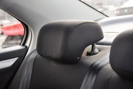 2013款一汽大众全新捷达1.6L手动舒适型