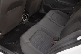 2013款一汽大众全新捷达1.6L手动舒适型