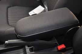 2013款一汽大众全新捷达1.6L手动舒适型