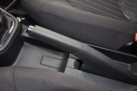2013款一汽大众全新捷达1.6L手动舒适型