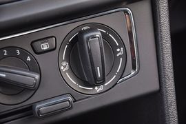 2013款一汽大众全新捷达1.6L手动舒适型