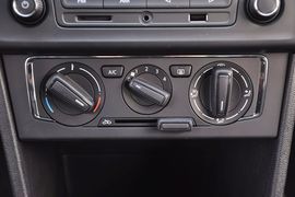 2013款一汽大众全新捷达1.6L手动舒适型