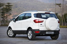 试驾2013款福特翼搏1.0T