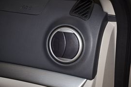 2012款长安悦翔V5