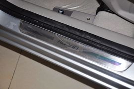 2012款长安悦翔V5