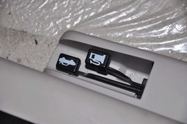 2012款长安悦翔V5
