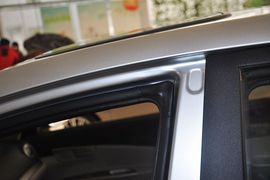 2012款长安悦翔V5