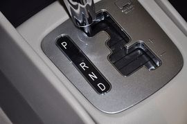 2012款长安悦翔V5