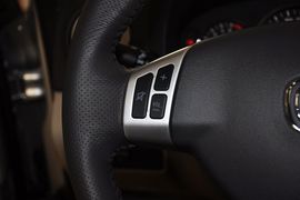 2012款长安悦翔V5