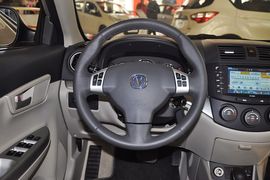 2012款长安悦翔V5