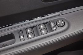 2013款标致3008