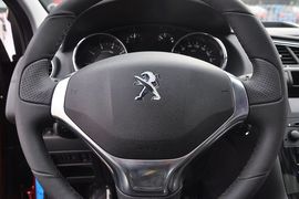 2013款标致3008