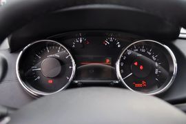 2013款标致3008