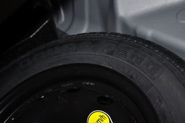 2012款长安悦翔V3