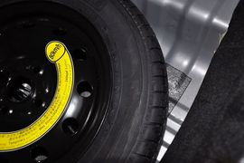 2012款长安悦翔V3